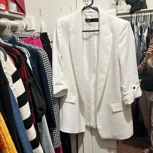 Zara Women's Elegant Cream Blazer
